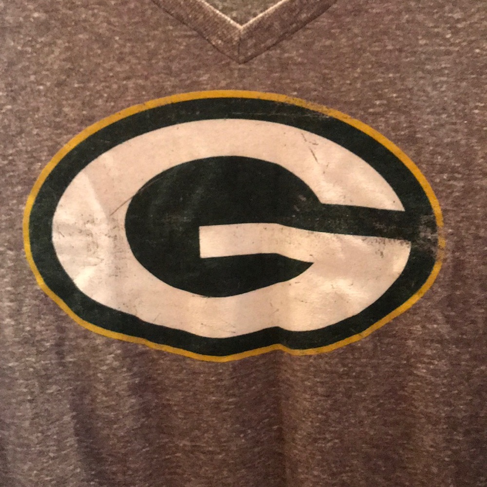 Green Bay Packers NFL vneck - Picture 2 of 4